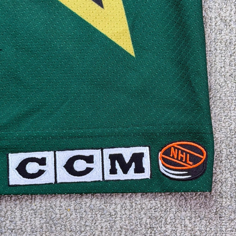Vintage 90s CCM Dallas Stars NHL Air Knit Away Hockey Jersey Mens XXL Canada - Picture 5 of 10